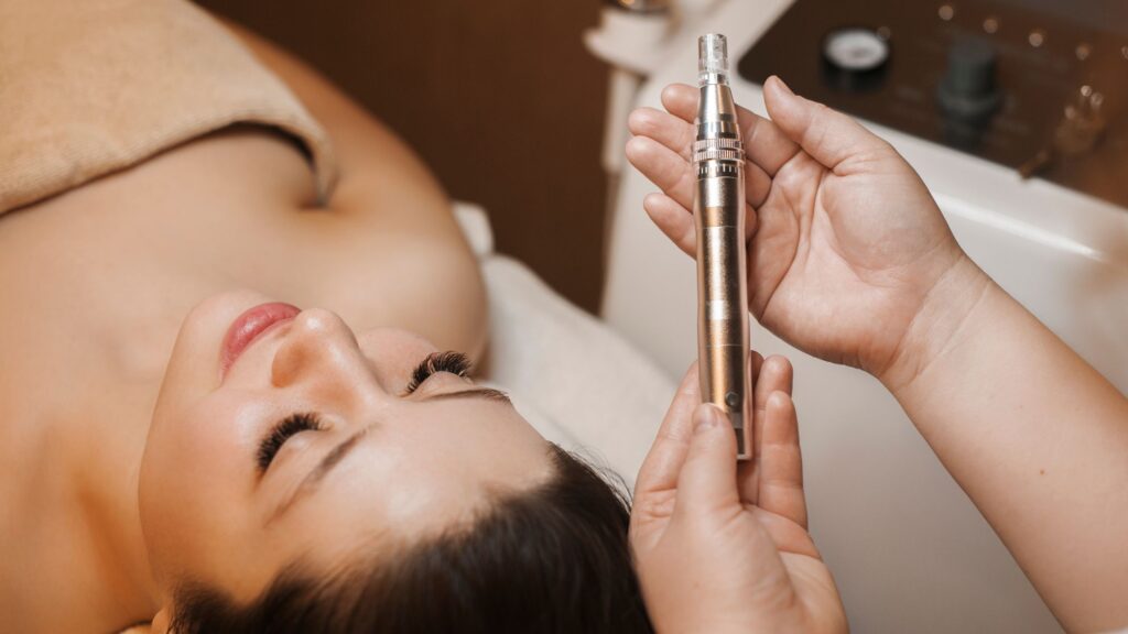Microneedling Eyebrows May Help Them Grow Faster